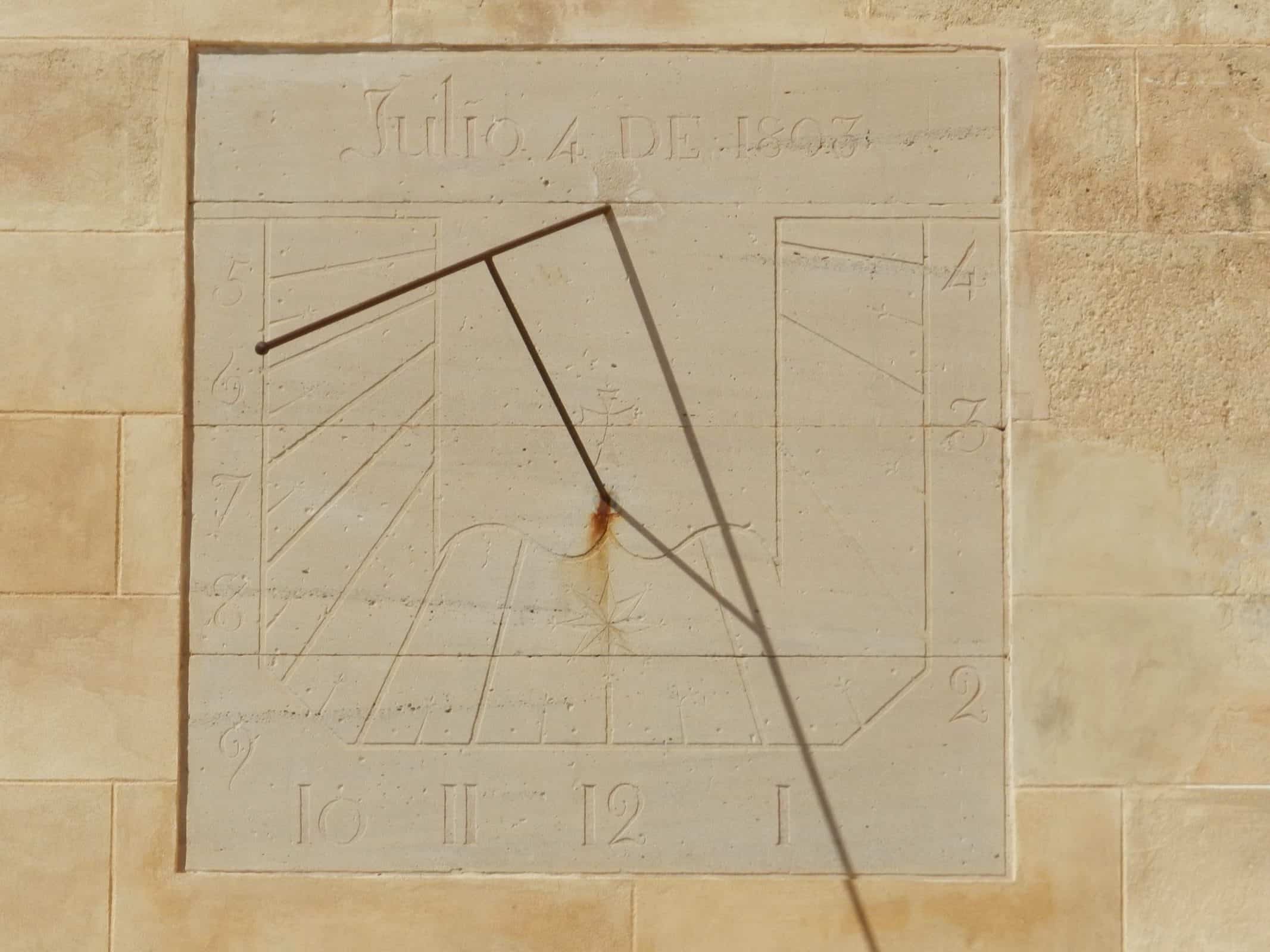 El Rellotge De Sol De L’Enterrossall
