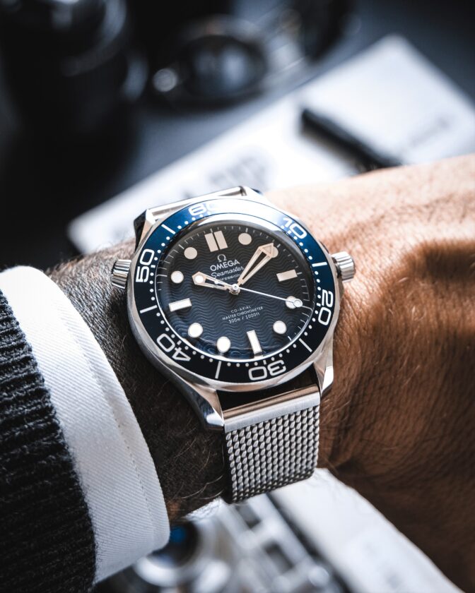 Wristcheck with the Omega Seamaster Diver 300M Co-axial Master Chronometer James Bond 60th Anniversary Edition